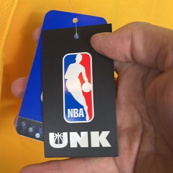 UNK NBA Los Angeles Lakers Tank Jersey Embroidered Sewn Letters Logo Men's L NWT - Picture 4 of 7